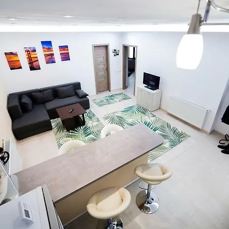 Apartment Apartment- Shumi's