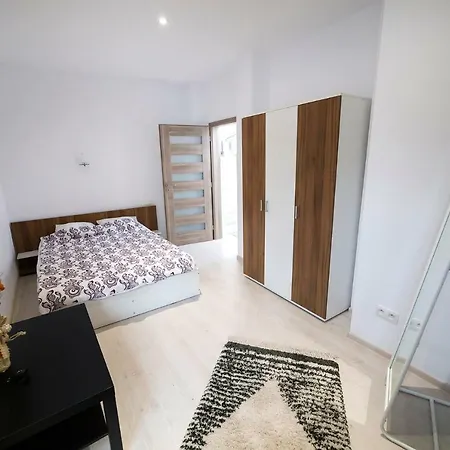 Daire Apartment- Shumi's *