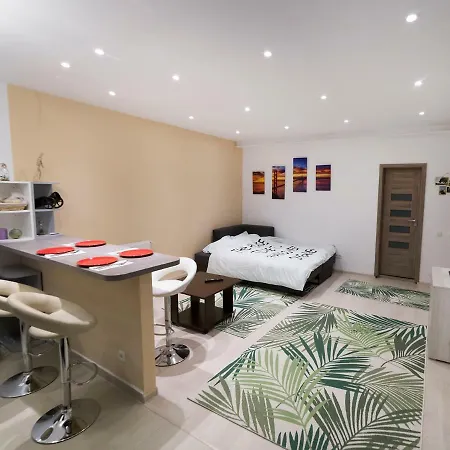 Lägenhet Apartment- Shumi's *